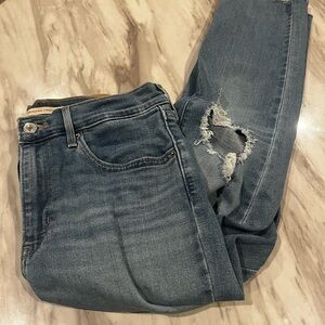 Levi's Women's Blue Ripped Skinny Jeans